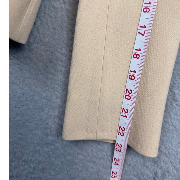 Max Mara Lightweight Wool Blazer Cream Color Relaxed Fit Size 6 Quiet Luxury - Picture 6 of 9